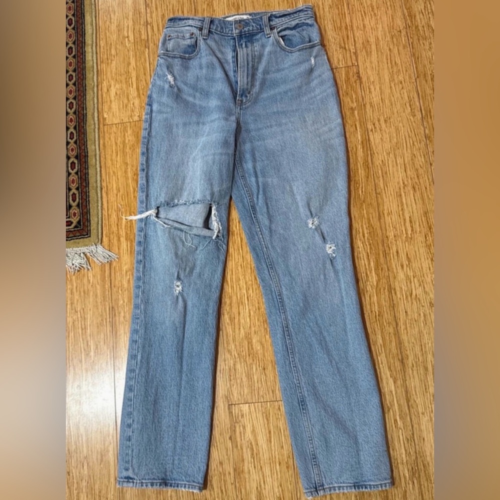 Abercrombie 90’s straight leg Curve love Jeans